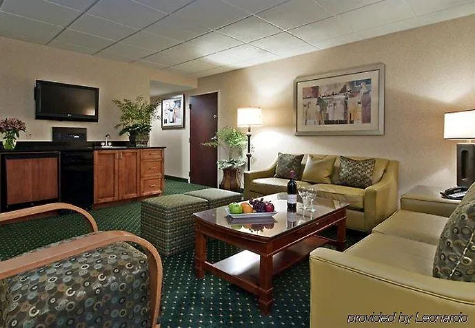 Columbus Airport Marriott Hotel 3*,